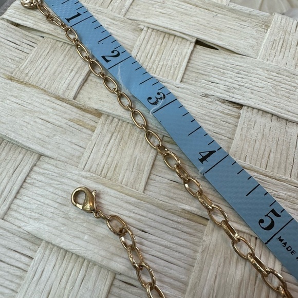 Beautiful Gold Tone Hammered Shimmer Pendant with Beaded Long Necklace - Picture 8 of 11